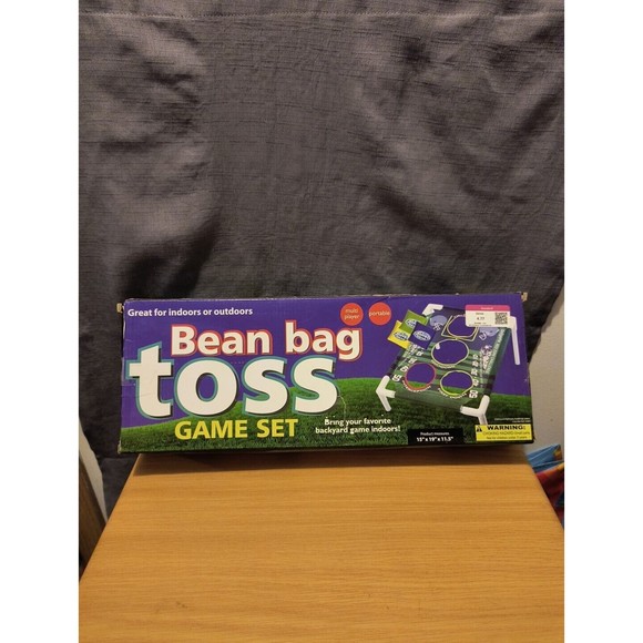 FOOTBALL BEAN BAG TOSS GAME SET INDOOR/OUTDOOR "KOLE IMPORTS" NEW - Picture 1 of 8